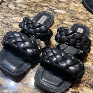 Black Steve Madden Sandals
